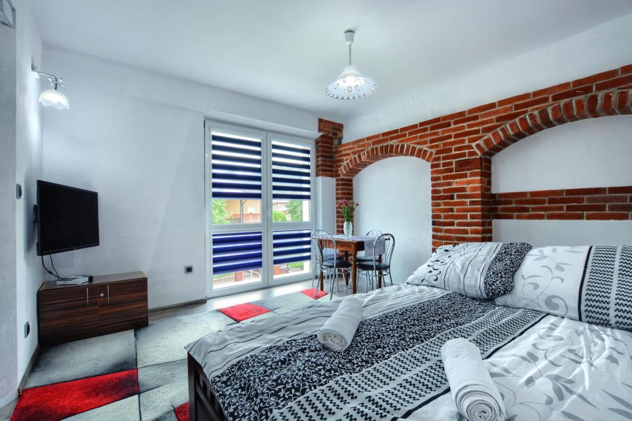 Ceglany Apartament Ustrzyki Dolne Extérieur photo