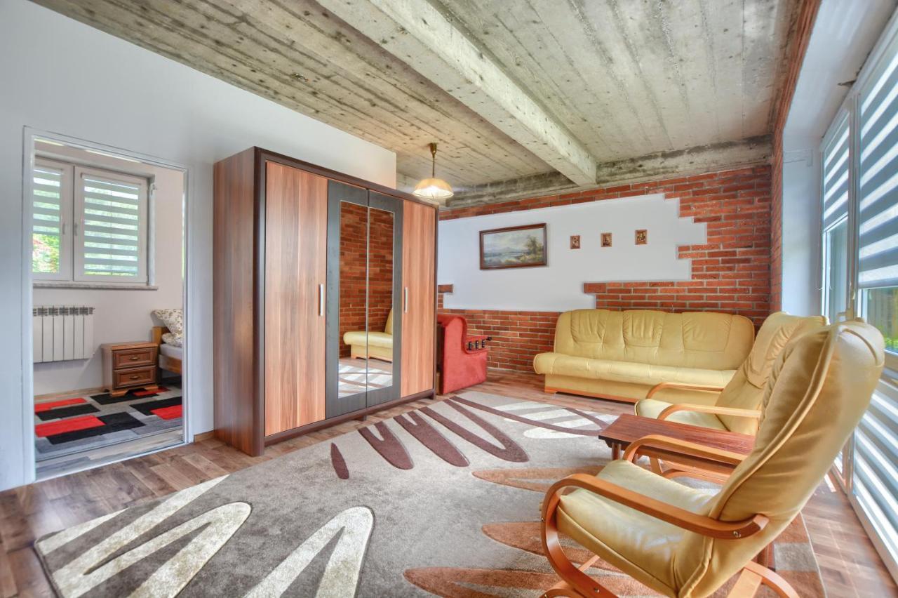 Ceglany Apartament Ustrzyki Dolne Extérieur photo