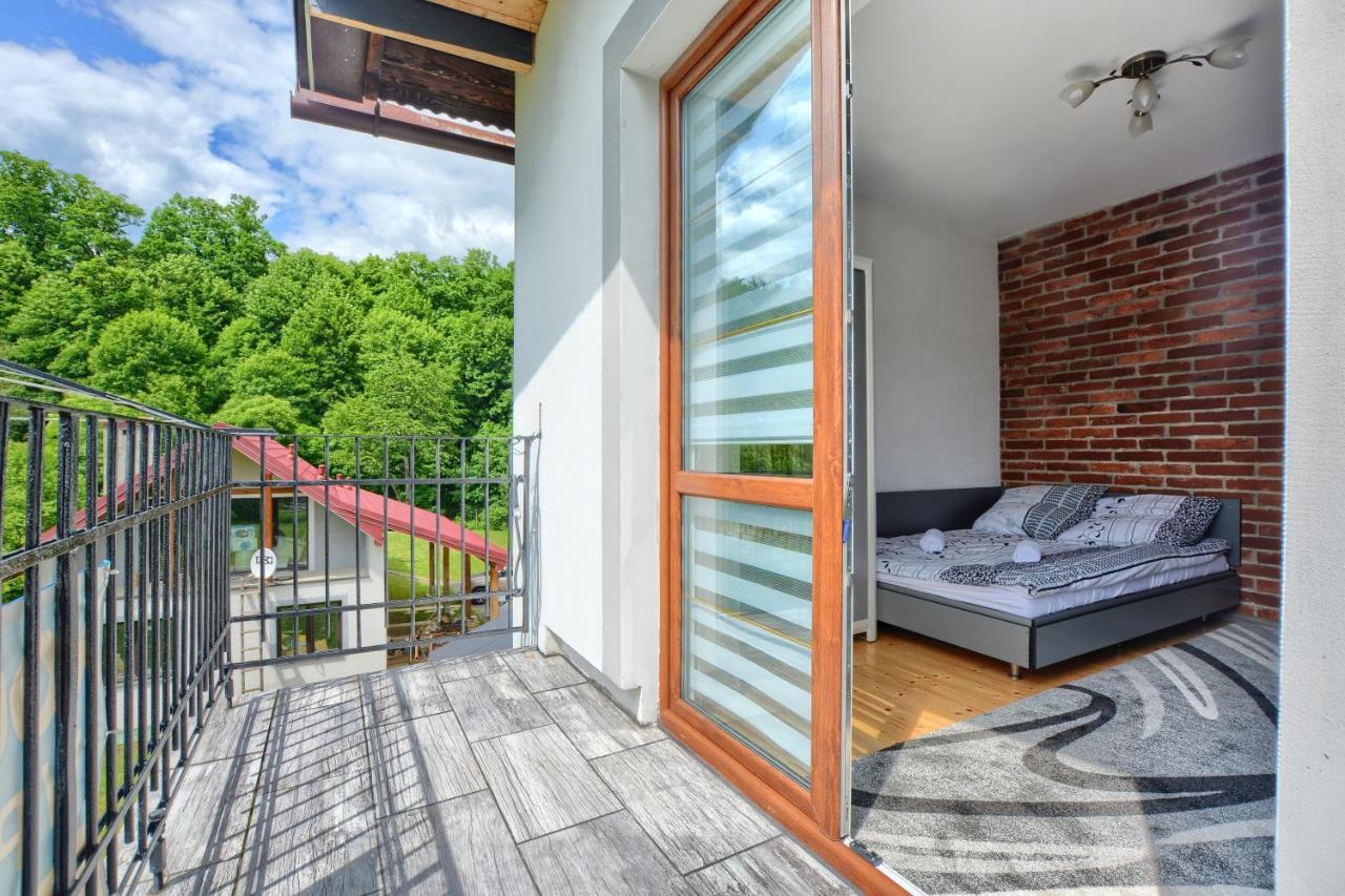 Ceglany Apartament Ustrzyki Dolne Extérieur photo