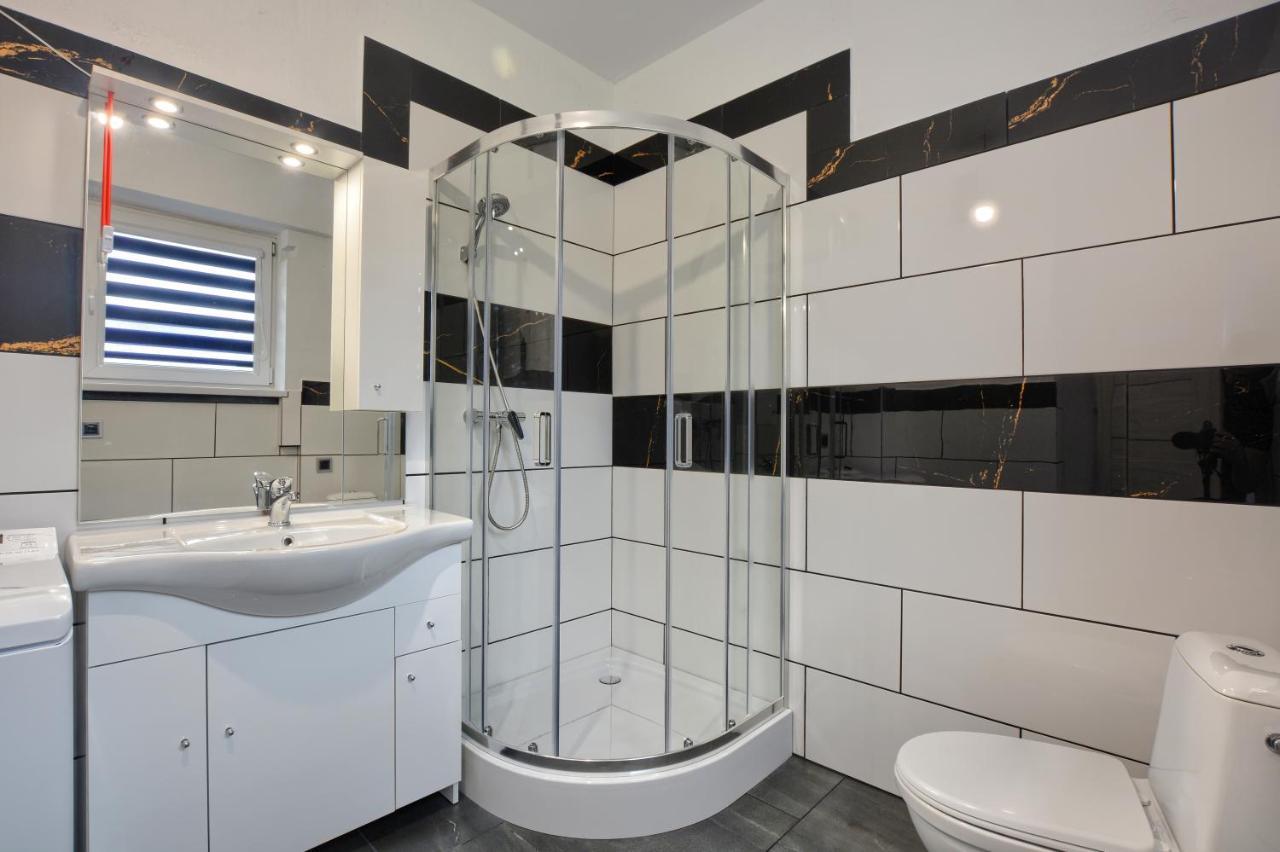 Ceglany Apartament Ustrzyki Dolne Extérieur photo
