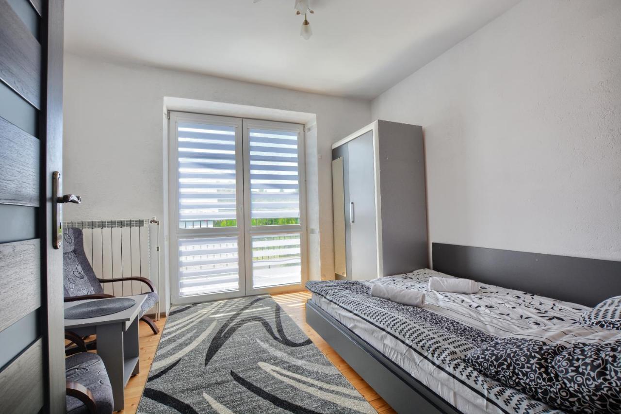 Ceglany Apartament Ustrzyki Dolne Extérieur photo